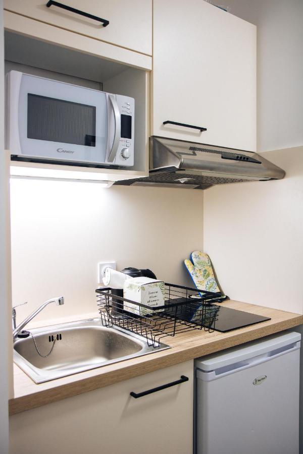 Twenty Business Flats Angely Appart hôtel *