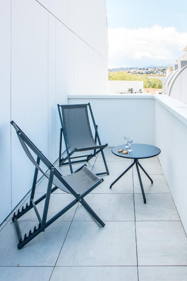 Twenty Business Flats Angely Appart hôtel